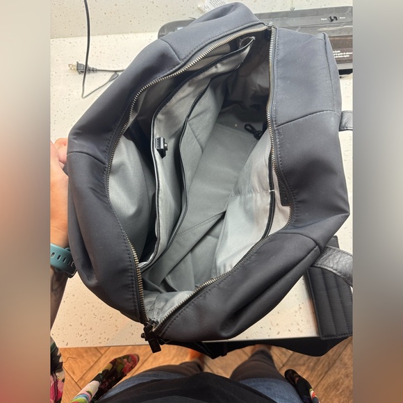 The Everywhere Bag - Picture 5 of 8